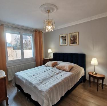 Appartement dans une maison à 12 min de Paris