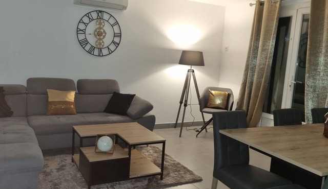 Appartement Dans un Pavillon