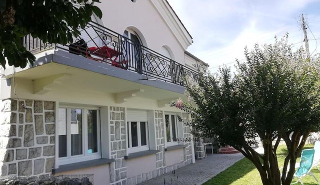 Appartement dans Villa