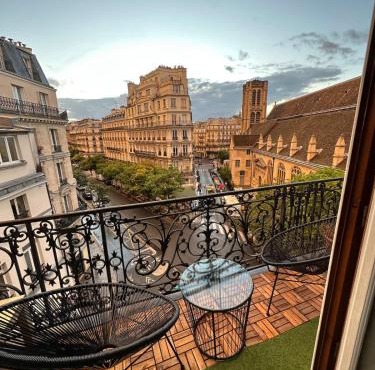 Appartement de charme 3 pièces Paris Centre Marais