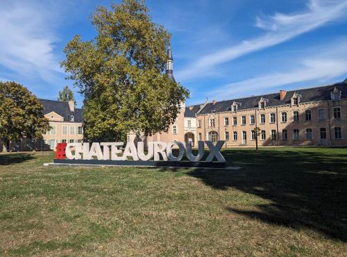 Appartement de Charme au Parc Balsan - Châteauroux, Près Centre Aquatique et Loisir - FR-1-591-556