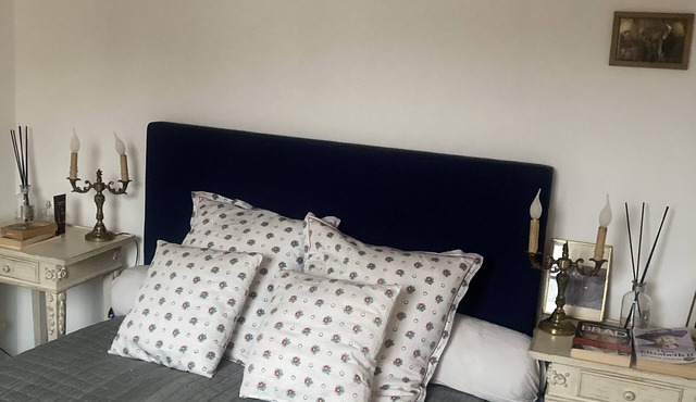 Appartement Deux Pièces Cuisine Très Bien Situé sur une Butte Très Calme