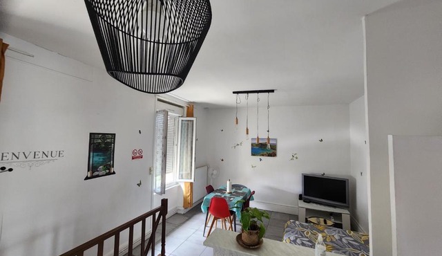 Appartement duplex F2 tout confort proche centre ville avec parking gratuit