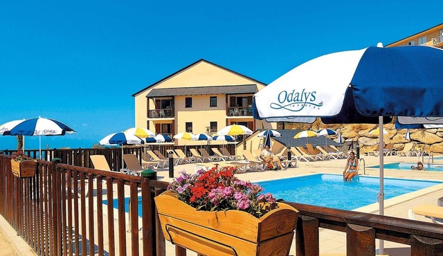 Appartement duplex à 500m du centre, accès piscine