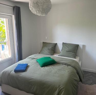 Appartement en cœur de village au pied du château avec 2 balcons