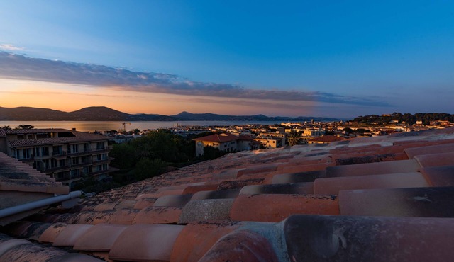 Appartement en Duplex proche du village/walking distance from the village.