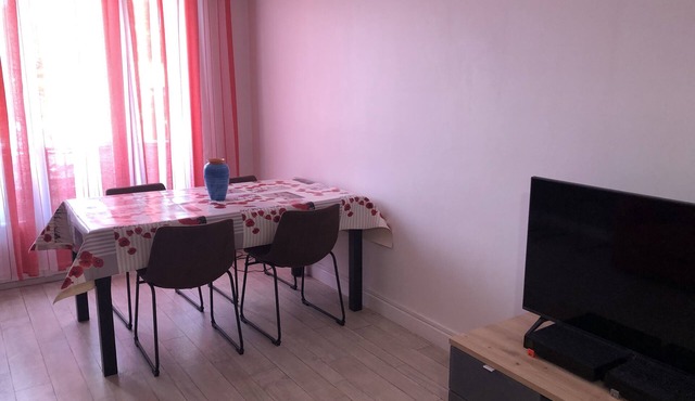 Appartement en rez de Chaussée Dans Quartier Calme