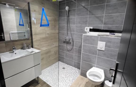 Appartement entièrement rénové à neuf 101