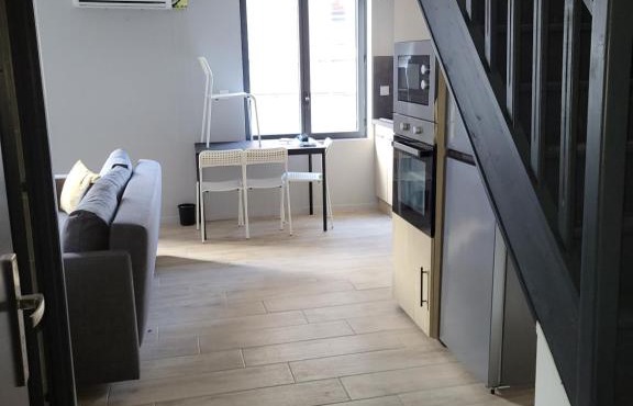 Appartement entièrement rénové à neuf 102