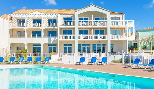 Appartement Familial | Accès Piscine Extérieure !