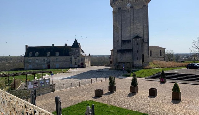 Appartement face au Donjon