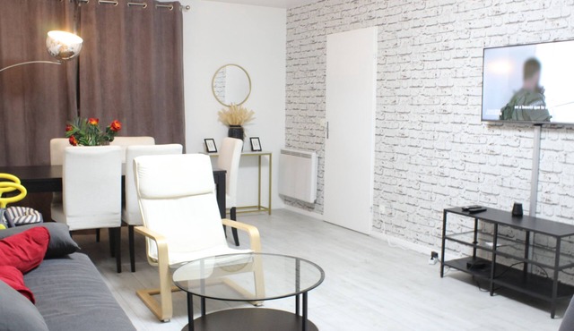 Appartement - 20min D'orly - 2 Chambres et 4 Lits Double