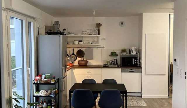 Appartement à 5 Minutes du Métro, Parking Sécurisé, Idéal Pour les Familles