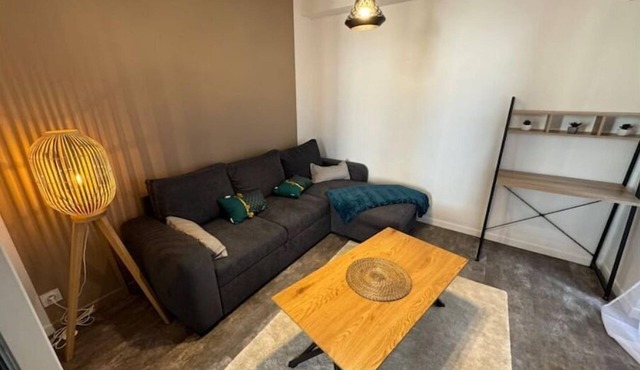 Appartement Cosy et Lumineux Dans Village Medieval