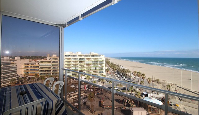 Appartement 2 Pièces à Canet avec Vue Mer