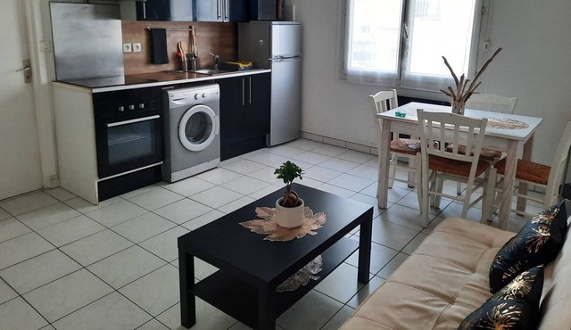 Appartement T2 Bis au Cœur de Canet Plage - 4aloh4