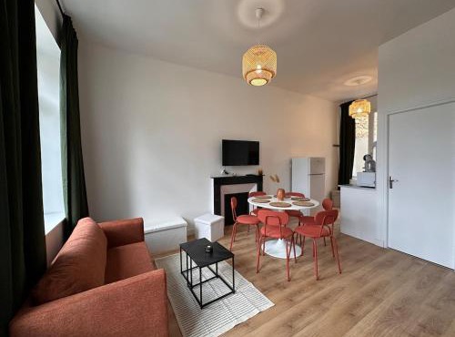 Appartement Luna 8p Vue Hôtel de Ville Charleville