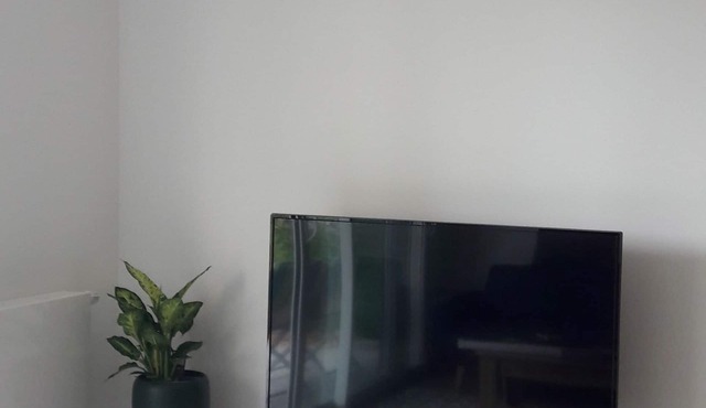 Appartement salon cuisine chambre jardin. Sécurisé. Neuf. hygiène +