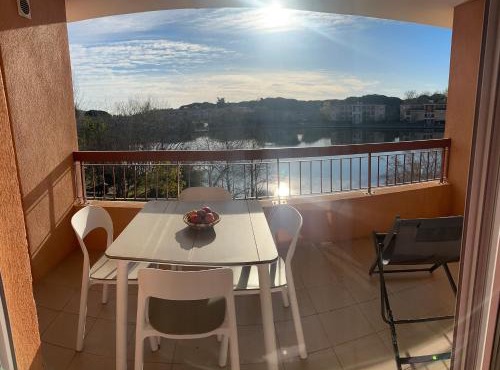 Appartement Mandelieu Riviera Resort vue sur lac