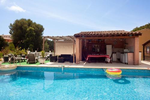 Appartement Avec Piscine Et Cuisine