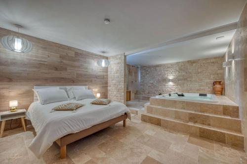 Appartement luxueux avec jacuzzi