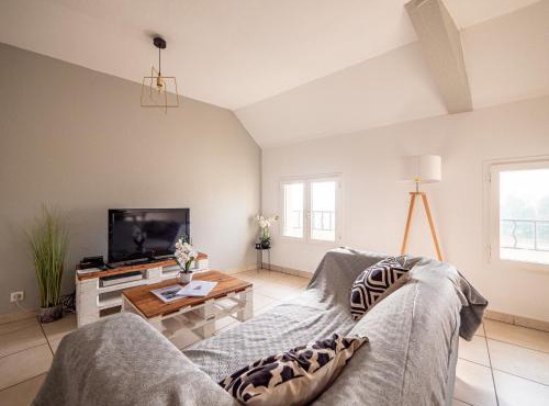 Appartement Chaleureux avec 2 grandes chambres