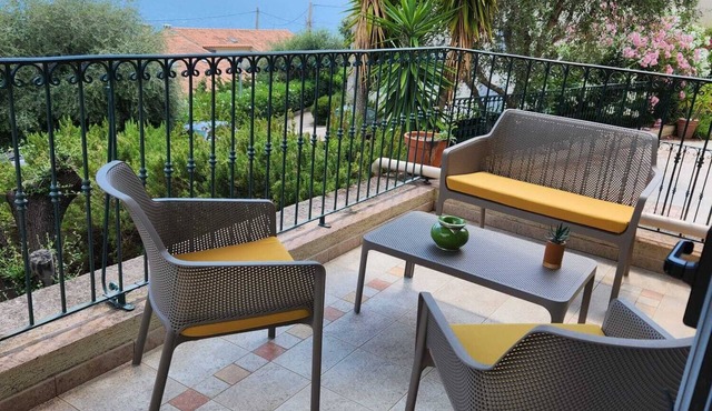 Appartement en Bord de mer sur la Commune de Miomo