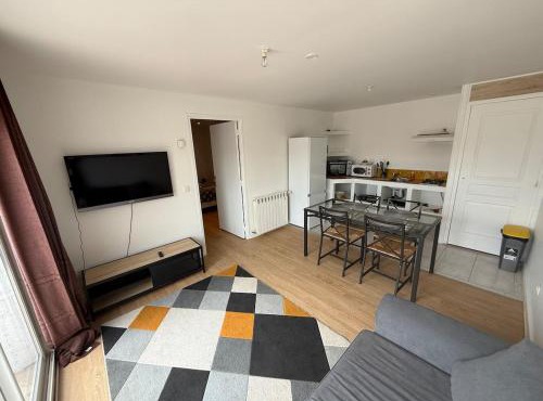 Appartement indépendant climatisé Chez Amel & Rémi