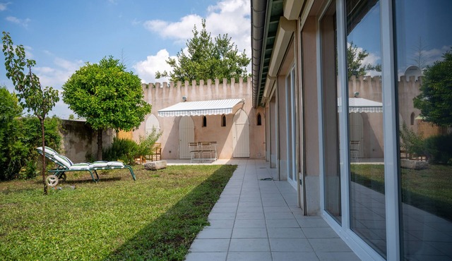 Appartement Indépendant Avec Climatisation, Jardin et Parking