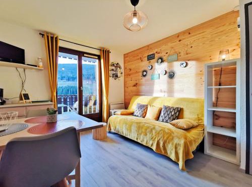 Appartement Lélex - 4 personnes - pied des pistes - vue montagne