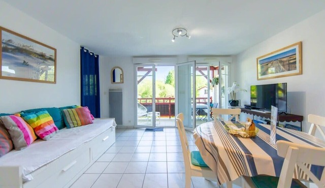 Appartement Le Chenal in Arès for 4 persons