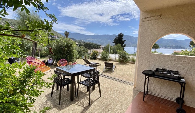 Appartement les Marines, Accès Plage à Pied. Vue Mer. Grande Terrasse
