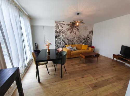Appartement lumineux avec parking gratuit, accès Lyon rapide