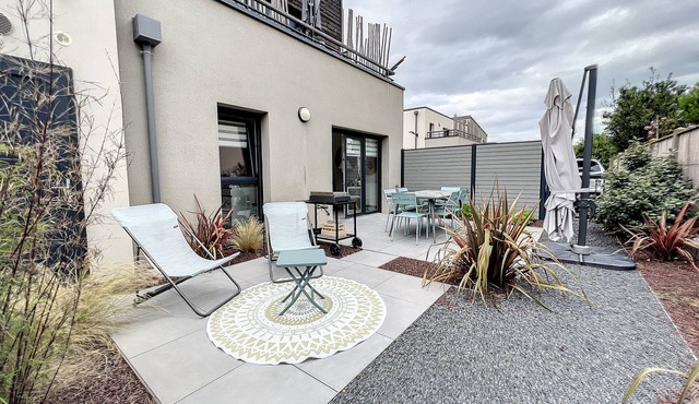 Appartement Lumineux et Spacieux, de Plain Pied Avec Jardin, Terrasse et Parking