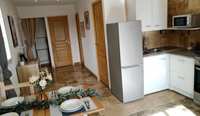 Appartement lumineux au cœur de la garrigue