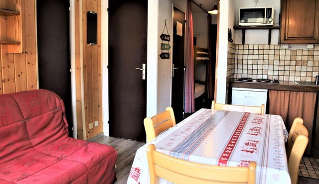 Appartement lumineux 2 pièces cabine, balcon, au pied des pistes - 4 couchages - Auris en Oisans - FR-1-297-75