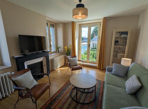 Appartement lumineux au cœur de Montargis avec vue sur le canal - FR-1-590-585