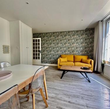 Appartement lumineux avec vue sur les clochers
