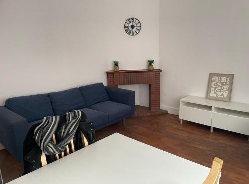 Appartement Meublé - cour privative - rangement vélo