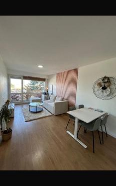 Appartement moderne avec parking privé Lit connecté LED & rétroprojecteur 5 min Zénith
