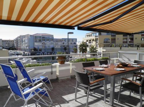 Appartement moderne, 2 pièces cabine, terrasse et véranda, proche plage, parking privé - FR-1-338-133