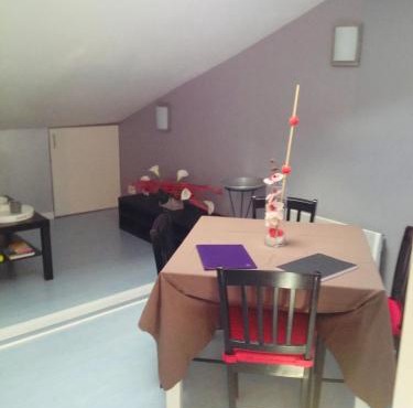 Appartement moderne avec 2 chambres à Dieulouard