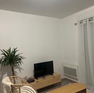 Appartement moderne et spacieux avec terrasse privée 1