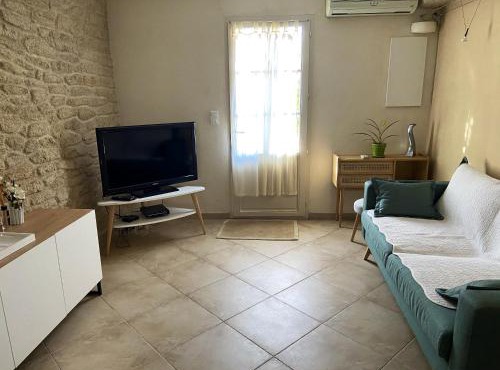Appartement moderne à Saint-Florent, 70 m², terrasse