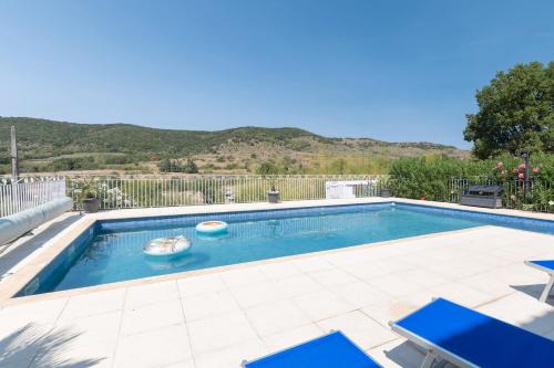 Appartement N°3 - Piscine Partagée