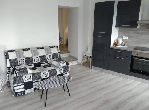 Appartement neuf tout confort, climatisé, parking privé et wifi