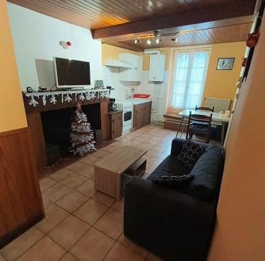 Appartement plein sud au RdC avec terrasse et parking