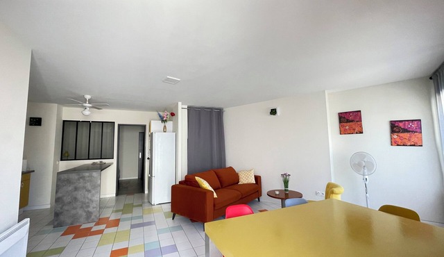 Appartement Pop-art Proche des Plages du cap Dagde