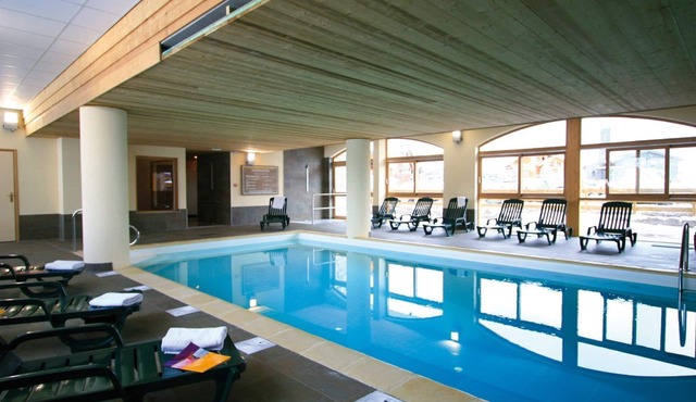 Appartement près des pistes! Piscine + Sauna