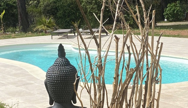 Appartement Privé Dans Villa Terrain 4300 m2 Clos et Arboré au Calme Absolu